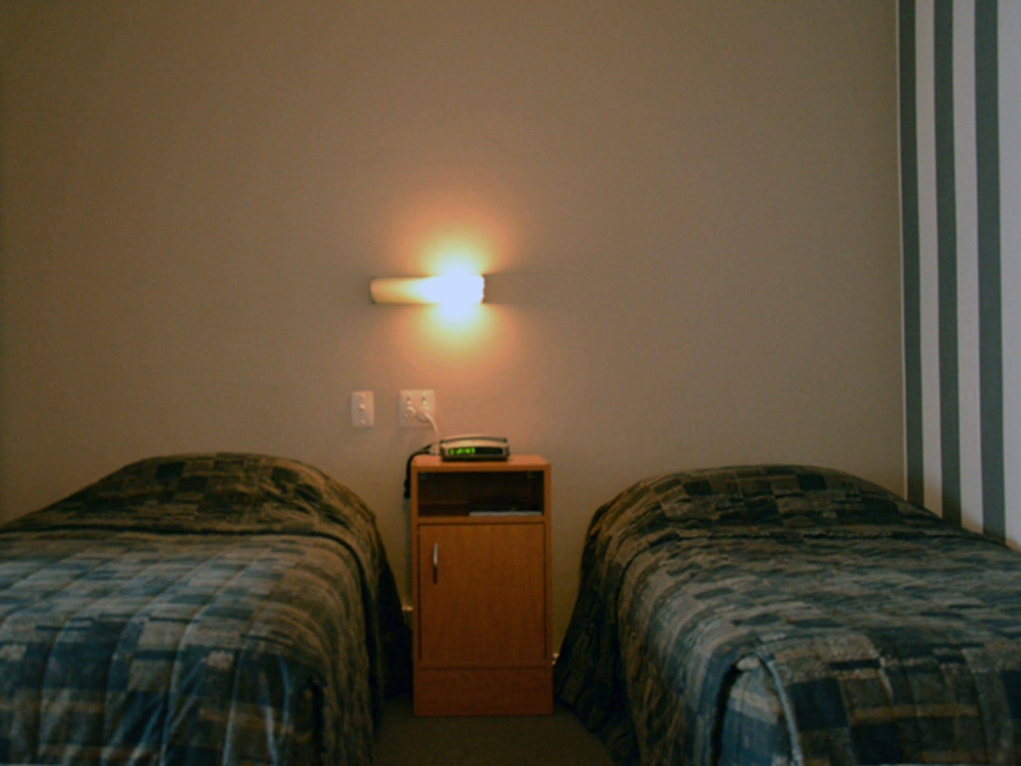 Kiwi Studios Motel Palmerston North Exteriér fotografie